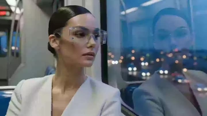 Glass Commute